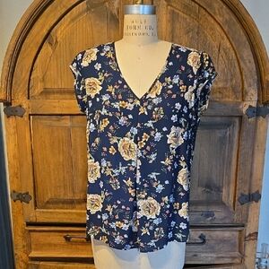 Halogen Navy Floral V-Neck Blouse